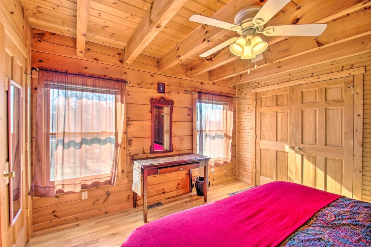 Garnerland In Luray Pet-Friendly Cabin With Porch Villa Bagian luar foto